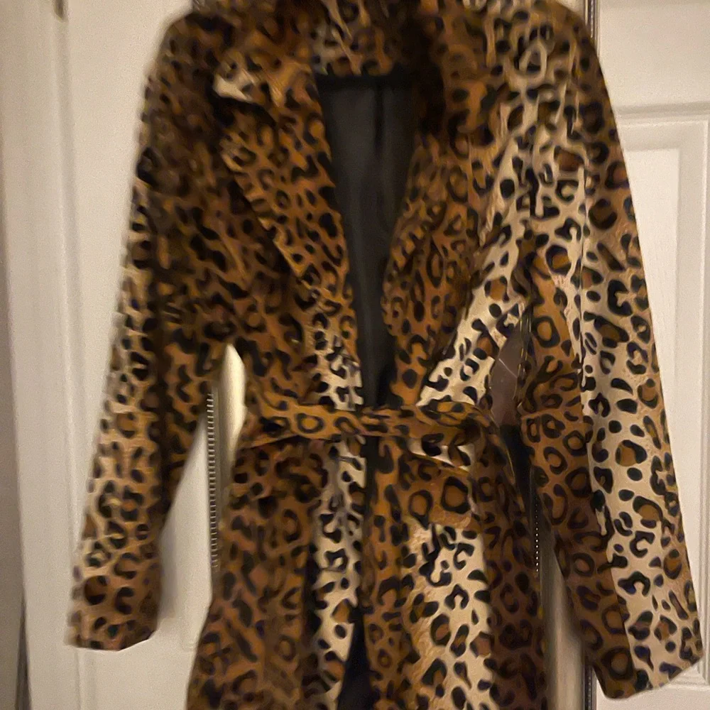 Leopard Print Women's Coat - Picture 2 of 3